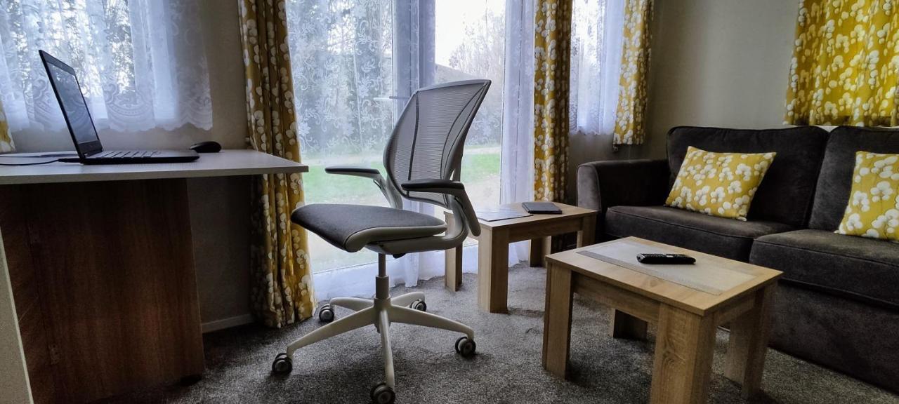 Billing Aquadrome Northampton, Royale Poplar Km12 Lejlighed Eksteriør billede