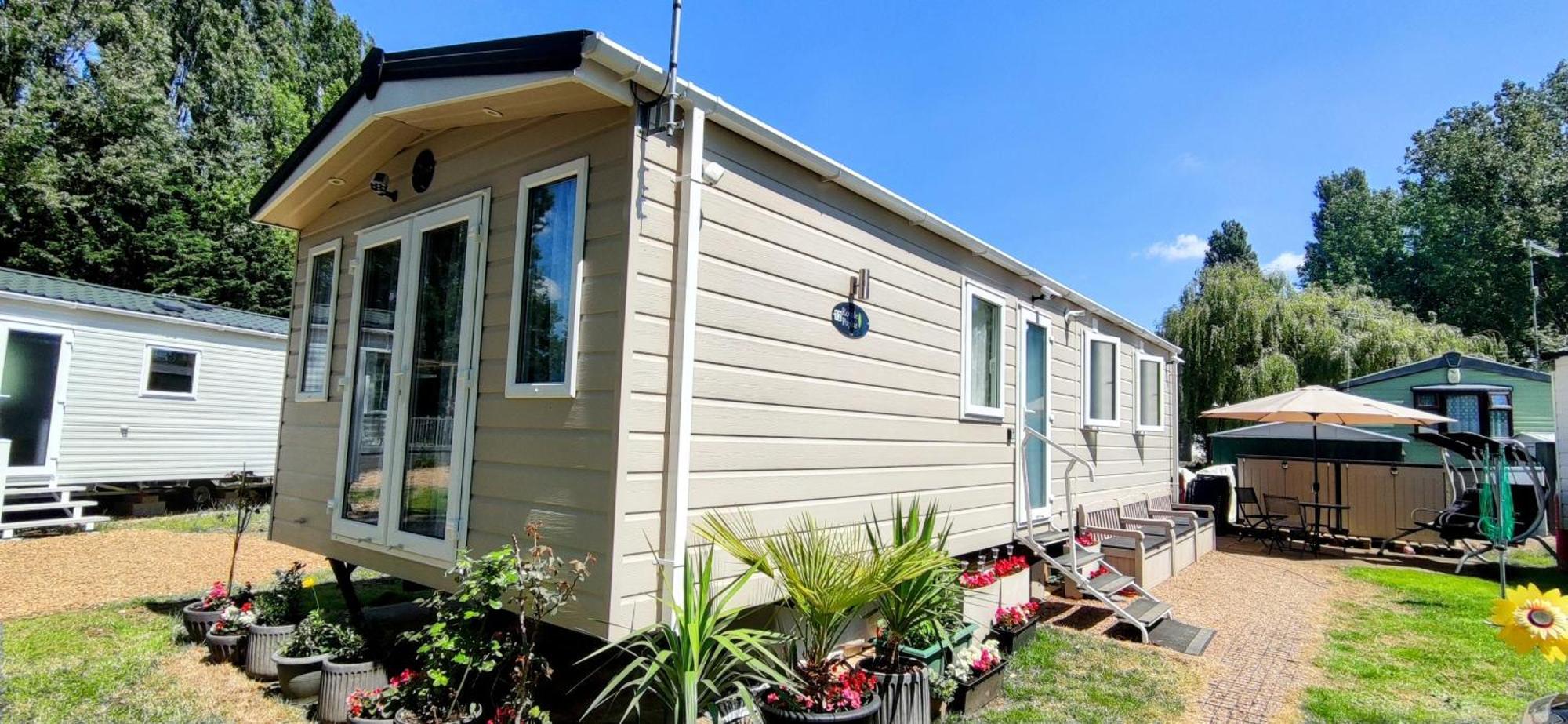 Billing Aquadrome Northampton, Royale Poplar Km12 Lejlighed Eksteriør billede