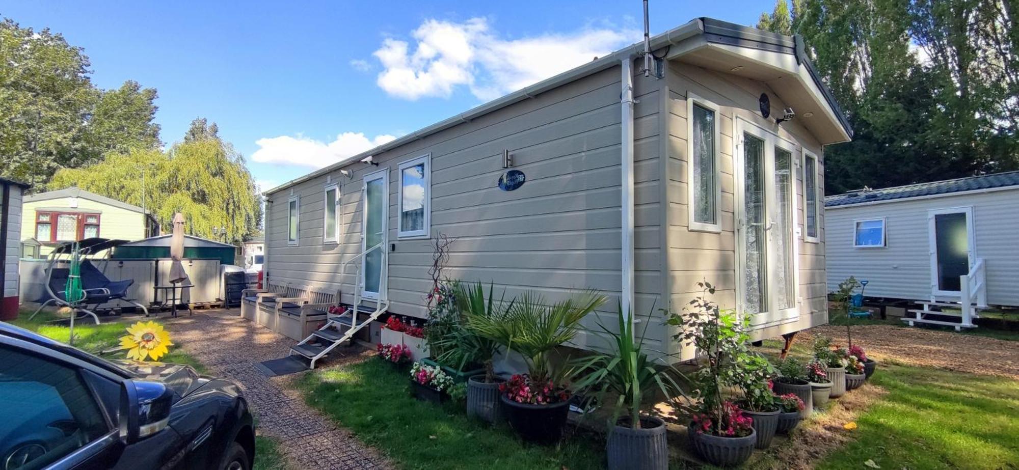 Billing Aquadrome Northampton, Royale Poplar Km12 Lejlighed Eksteriør billede